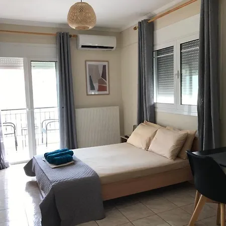 Апартаменты Georgia's Cozy #2 *